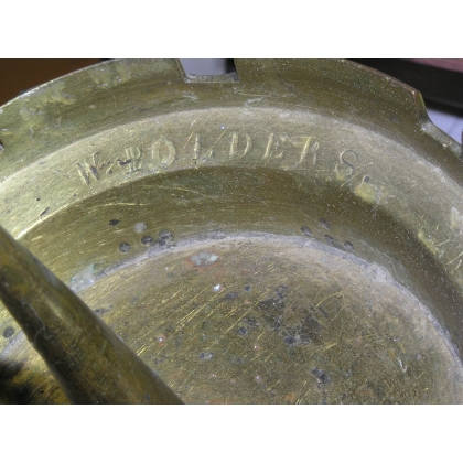  Bougeoir, en bronze. Pied tripode Signé W. POLDERS sur  Moinat SA  - Antiquités décoration