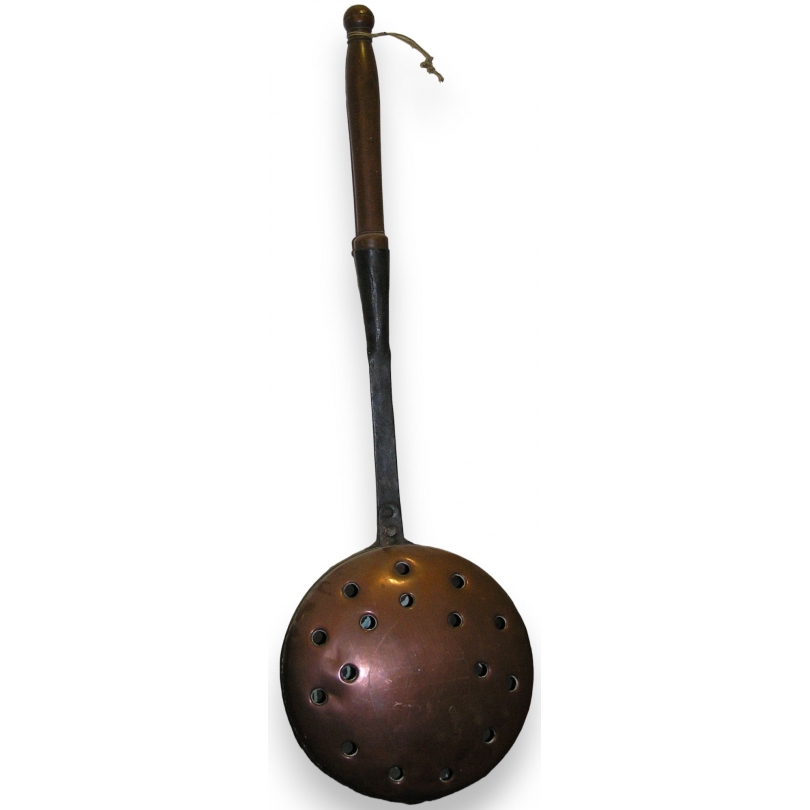 Copper heater/bed warmer. Available from  Moinat SA  - Antiques and home décor