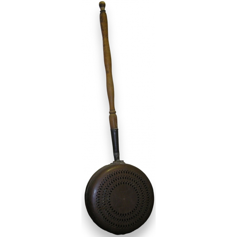 Copper heater/bed warmer. Available from Moinat SA – Antiques and home décor