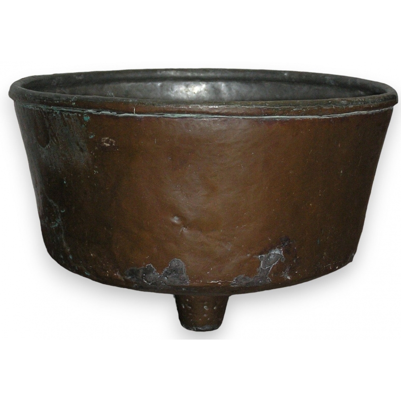 Cooper’s funnel, made of copper. At  Moinat SA  – Antiques and home décor