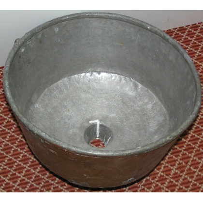 Cooper’s funnel, made of copper. At  Moinat SA  – Antiques and home décor