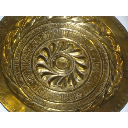  Plat à offrandes, en bronze. Daté 1768. sur  Moinat SA  - Antiquités décoration