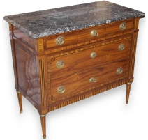 Louis XVI marquetry commode with 3 drawers.
