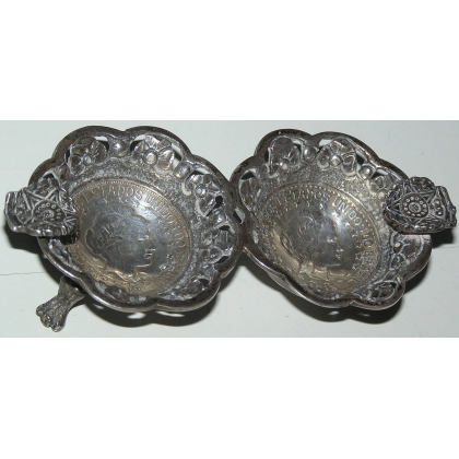 "1912 and 1913 Republica Dos" ashtray by Moinat SA – Antiques and home décor