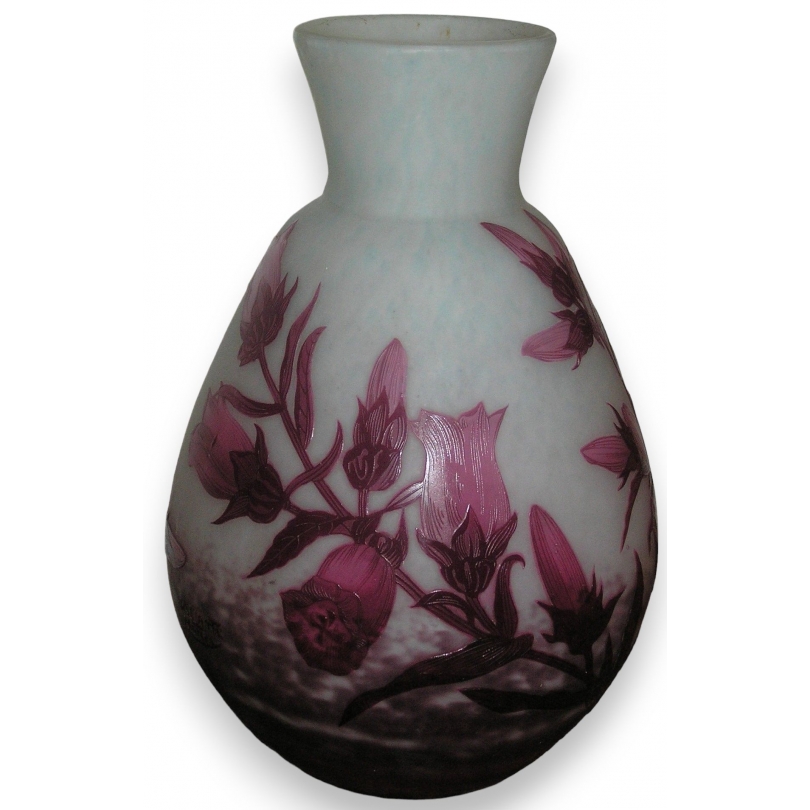 Pink vase, signed A. DELATTE, Nancy, on  Moinat SA  - Antiques and home décor