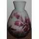 Vase rose, signé A. DELATTE, Nancy, en