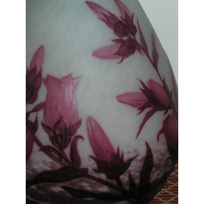 Pink vase, signed A. DELATTE, Nancy, on  Moinat SA  - Antiques and home décor