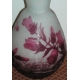 Vase rose, signé A. DELATTE, Nancy, en