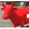 Vache en résine et fibre de verre \"Drapeau Suisse\"