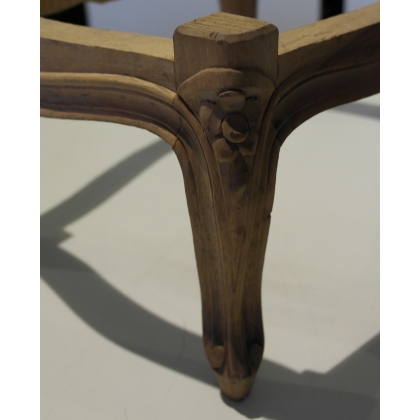 Louis XV-style footstool from  Moinat SA  - Antiques and home décor