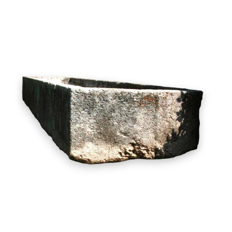 Rectangular fountain made of Jura stone from Moinat SA – Antiques and home décor