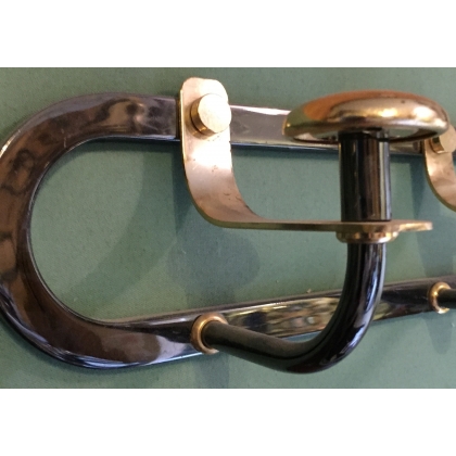 Brass coat rack with 3 hooks at Moinat SA – Antiques and home décor