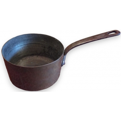 Casserole en cuivre et manche en fer