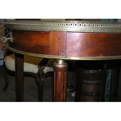  Table bouillotte Louis XVI avec 1 tiroir. sur  Moinat SA  - Antiquités décoration
