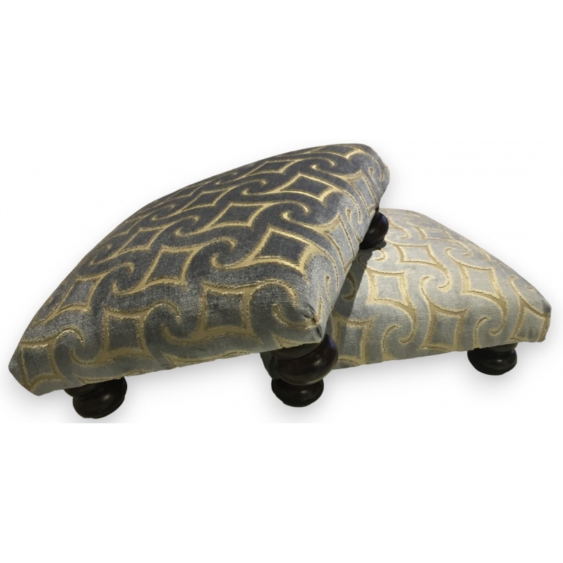 Paire de tabourets de pieds recouvert