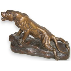 Bronze \"Lionne blessée\" signé CARVIN