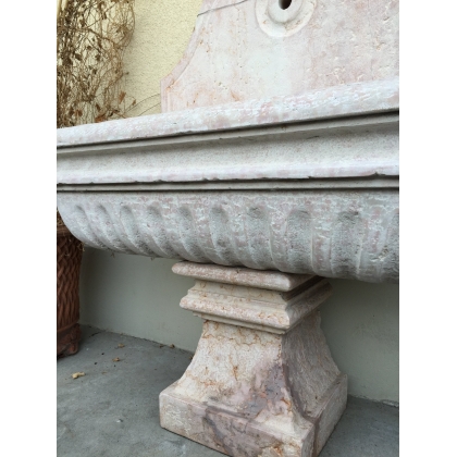  Fontaine rectangulaire à godrons, en sur  Moinat SA  - Antiquités décoration