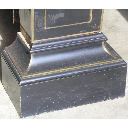  Morbier - pendule de parquet, en ébène sur  Moinat SA  - Antiquités décoration