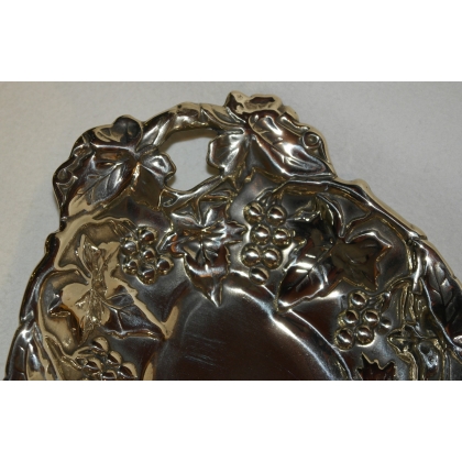 Oval ‘Vigne’ fruit bowl in brass from  Moinat SA  - Antiques and home décor