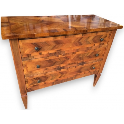  Commode Directoire, en noyer plaqué. sur  Moinat SA  - Antiquités décoration