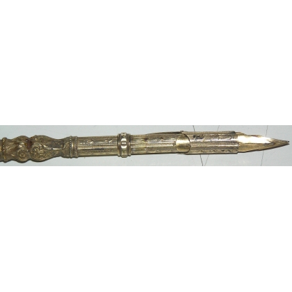 Feather, in gold and mother-of-pearl. France. 19th century, from  Moinat SA  - Antiques and decorative arts