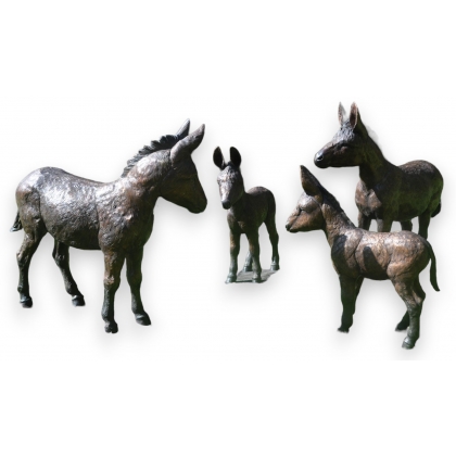 Famille d\'ânes en bronze