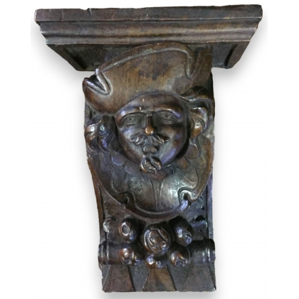 Small, richly decorated walnut console table by Moinat SA – Antiques and home décor