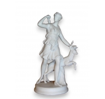 Statue en biscuit "Diane"