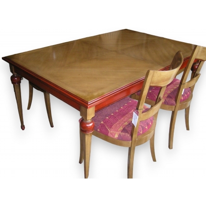  Table rectangulaire "Victoire" sur  Moinat SA  - Antiquités décoration