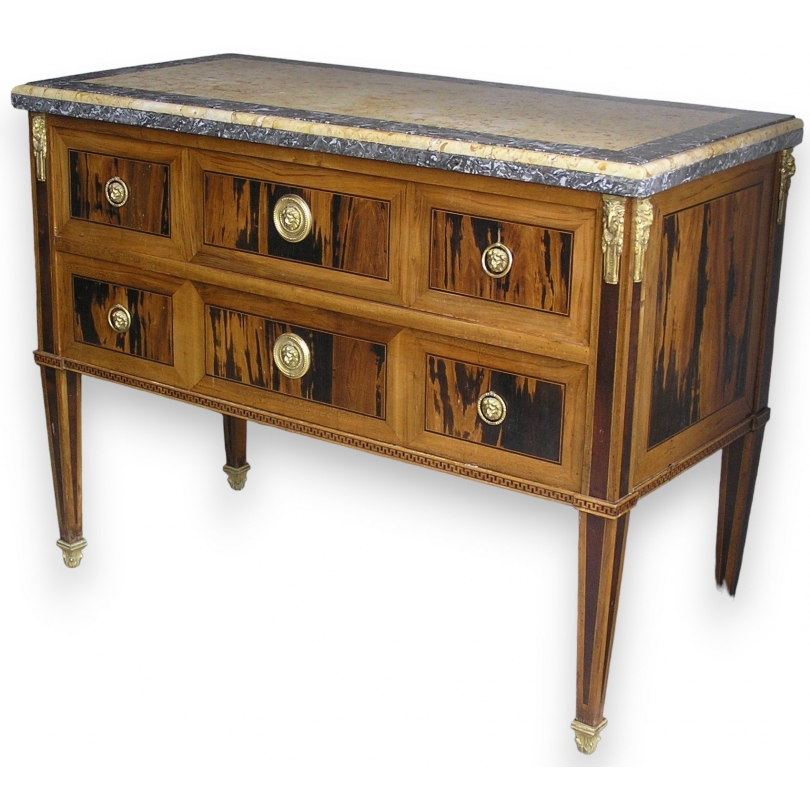  Commode Directoire, en bois marqueté. sur  Moinat SA  - Antiquités décoration