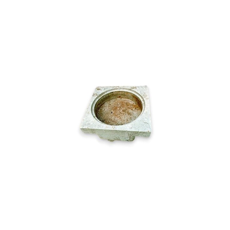 Square cheese vat, made of Jura stone, by Moinat SA – Antiques and home décor