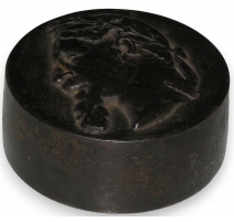 Sceau rond "Napoléon III", en fonte.