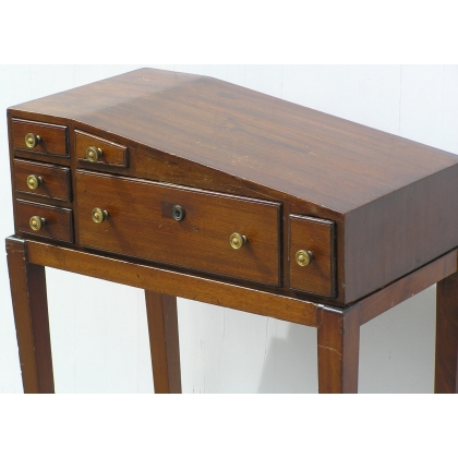  Table style victorien à pan incliné, en sur  Moinat SA  - Antiquités décoration