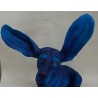 Chien Basset surpris bleu