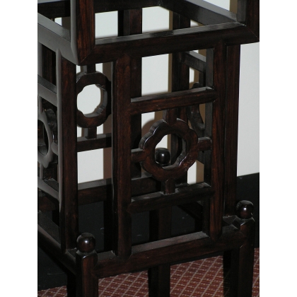 Sellette carrée de style Qing dessus marbre