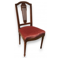 Chaise style Louis XVI Suisse en noyer