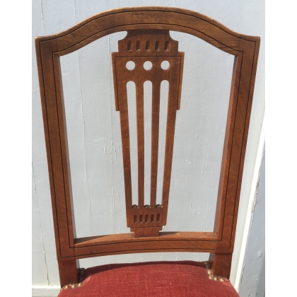 Chaise style Louis XVI Suisse en noyer