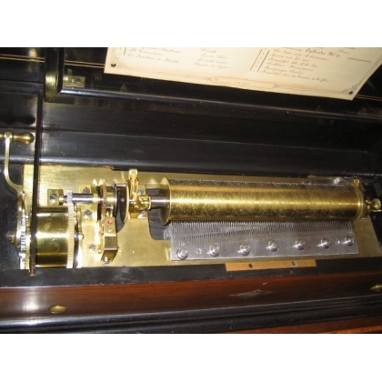 Geneva table-top music box. From  Moinat SA  - Antiques and home décor
