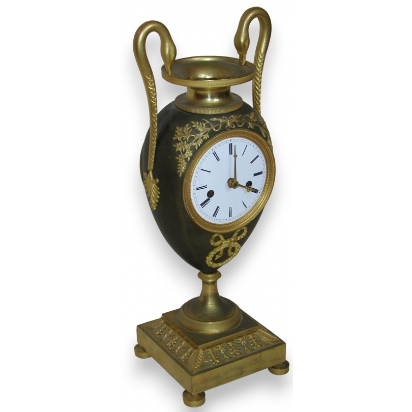  Pendule de cheminée Directoire. sur  Moinat SA  - Antiquités décoration