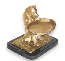 Bronze doré "Ours" avec plateau et socle noir.