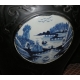Vase de forme balustre, en porcelaine noire