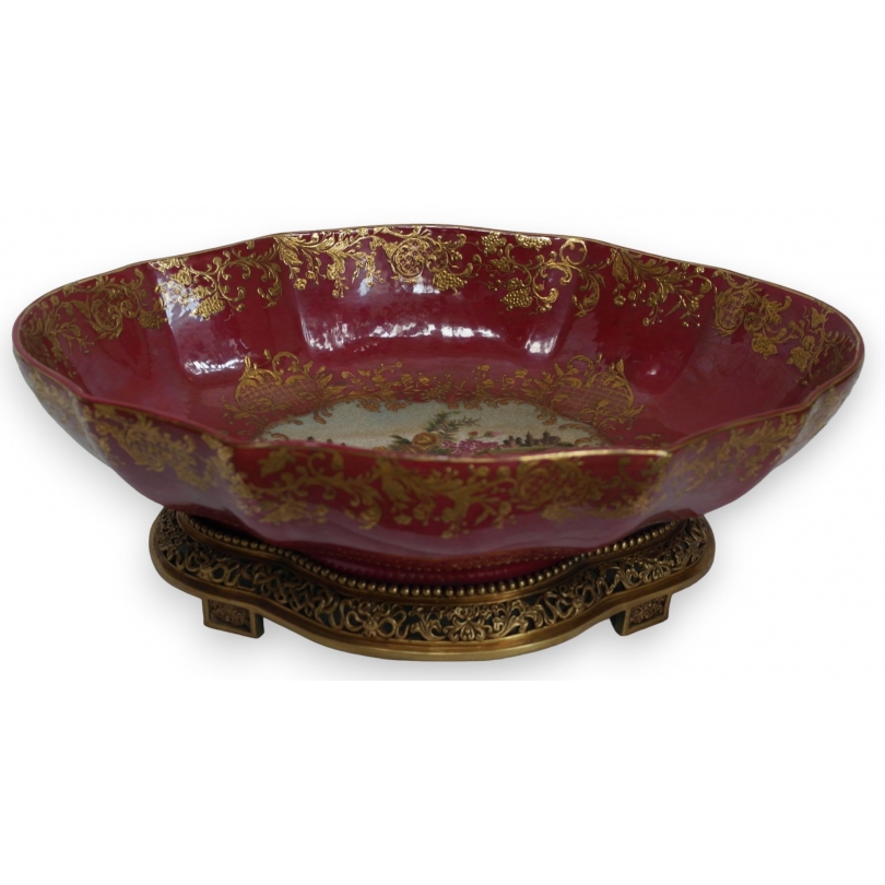 Bol ovale en porcelaine rouge et socle en bronze