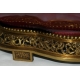 Bol ovale en porcelaine rouge et socle en bronze