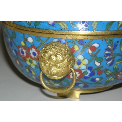Round box with lid, enamelled, by Moinat SA – Antiques and decorative items