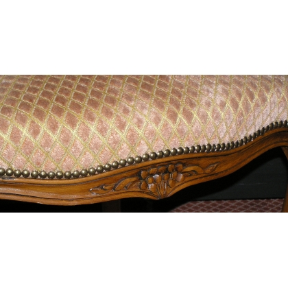 Louis XV Cabriolet-style armchair, by Moinat SA – Antiques and home décor