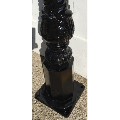  Colonne "Tête de cheval" avec anneau, sur  Moinat SA  - Antiquités décoration