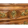  Commode Régence, à 3 tiroirs. Sans serrures. sur  Moinat SA  - Antiquités décoration