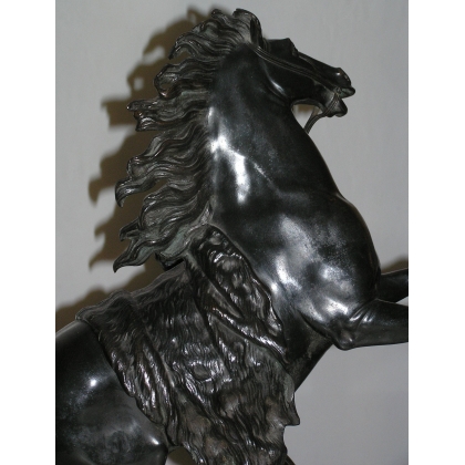 Paire de sculptures \"Chevaux de Marly\",