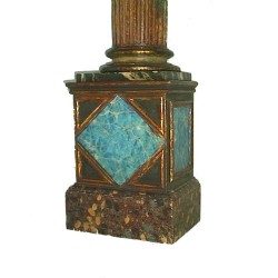 Par de columnas renacentistas de madera tallada de Moinat SA - Antigüedades y decoración