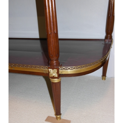 Louis XVI console table with three drawers, by Moinat SA – Antiques and home décor